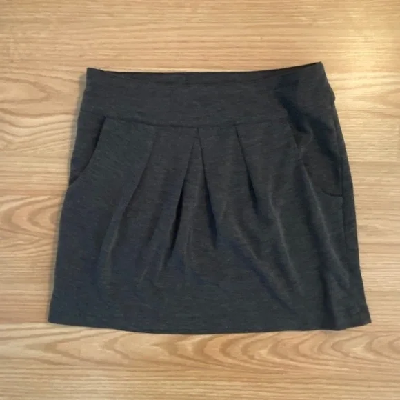 Derek HEART Charcoal Gray Pleated Mini Skirt w/ Pockets - Picture 8 of 8